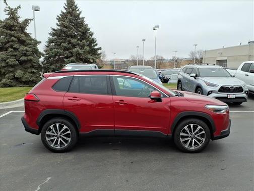 2023 Toyota Corolla Cross XLE