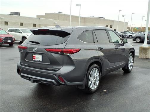 2022 Toyota Highlander Limited