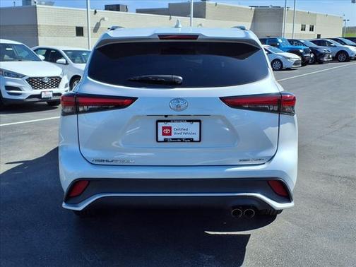 2022 Toyota Highlander XSE