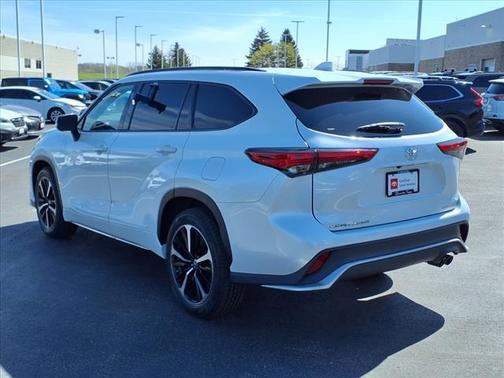 2022 Toyota Highlander XSE