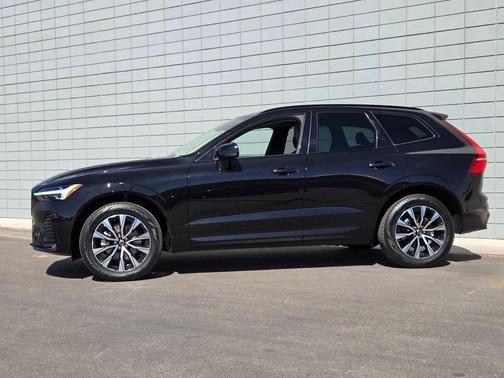 2025 Volvo XC60 B5 Core