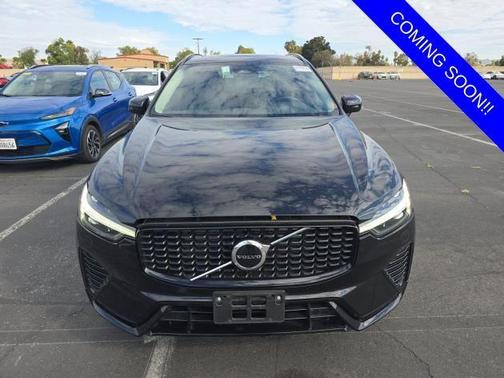 2025 Volvo XC60 B5 Core