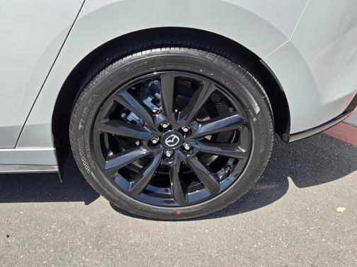 Ceramic Metallic 2025 Mazda Mazda3 FWD w/Select Package