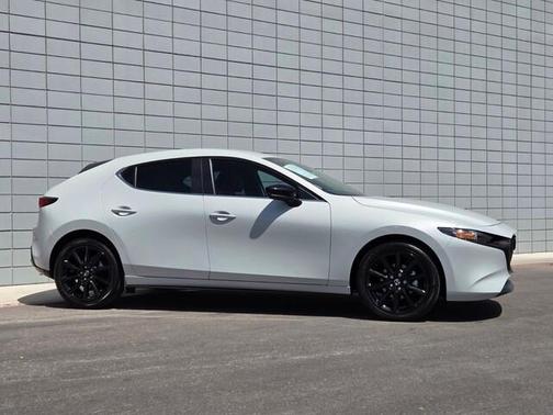 Ceramic Metallic 2025 Mazda Mazda3 FWD w/Select Package