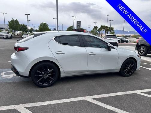 Ceramic Metallic 2025 Mazda Mazda3 FWD w/Select Package