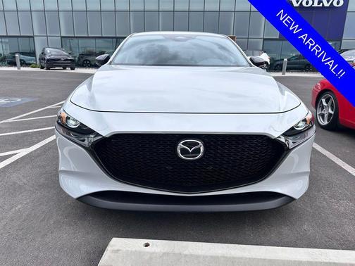 Ceramic Metallic 2025 Mazda Mazda3 FWD w/Select Package