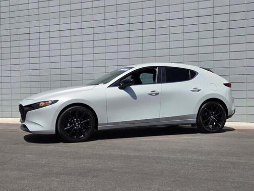 Ceramic Metallic 2025 Mazda Mazda3 FWD w/Select Package