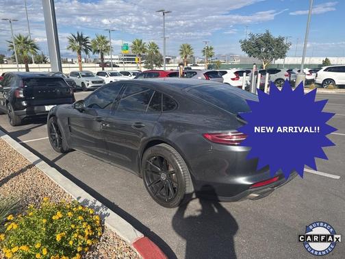 2017 Porsche Panamera 4