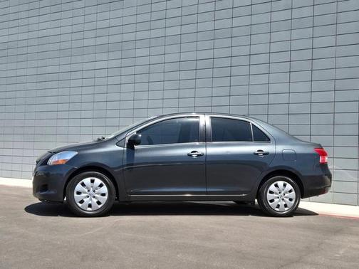 2011 Toyota Yaris Base