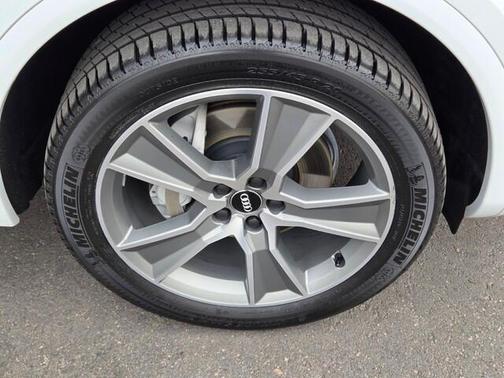 2020 Audi Q5 45 Prestige