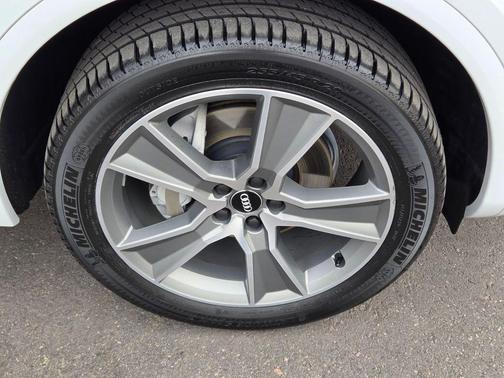 2020 Audi Q5 45 Prestige