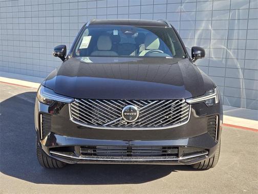 2025 Volvo XC90 Plug-In Hybrid T8 Plus 7-Seater