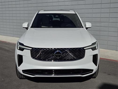 2026 Volvo XC90 B6 Plus 6-Seater