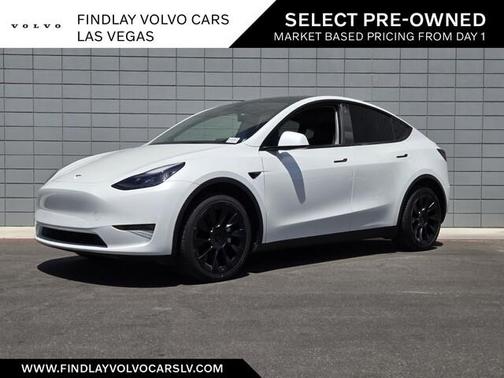 Pearl White Multi 2023 Tesla Model Y Long Range