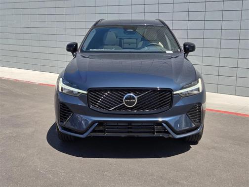 2026 Volvo XC60 Plug-In Hybrid T8 Core