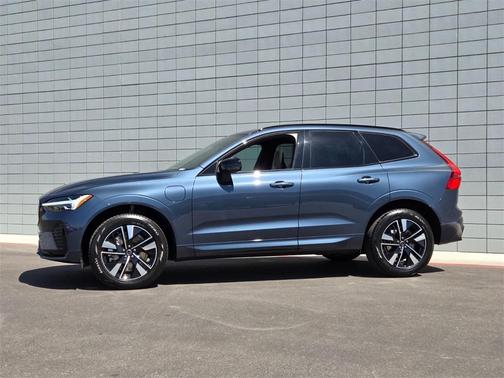 2026 Volvo XC60 Plug-In Hybrid T8 Core