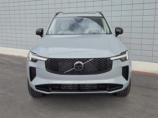 2026 Volvo XC90 B6 Ultra Dark Theme 7-Seater