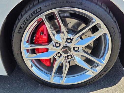 Arctic White 2016 Chevrolet Corvette Stingray Z51