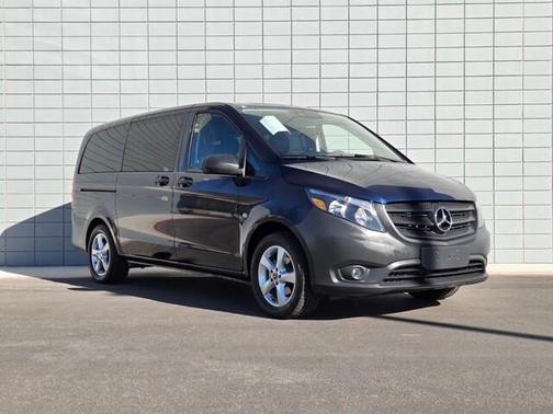 2021 Mercedes-Benz Metris Base