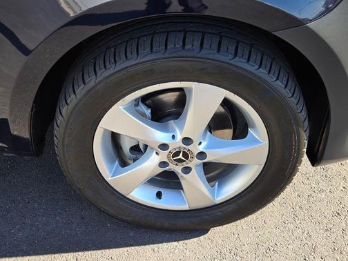 2021 Mercedes-Benz Metris Base