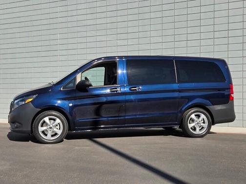 2021 Mercedes-Benz Metris Base