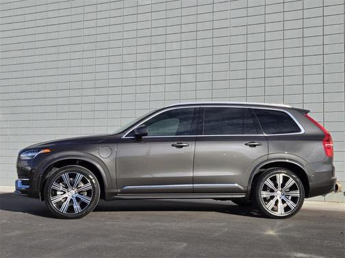 2025 Volvo XC90 Plug-In Hybrid T8 Ultra 7-Seater