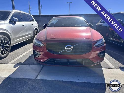 2021 Volvo S60 T5 Momentum