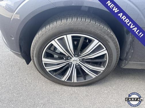 2022 Volvo XC60 B5 Inscription