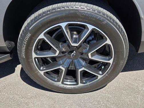 Satin Steel Metallic 2021 Chevrolet Suburban RST