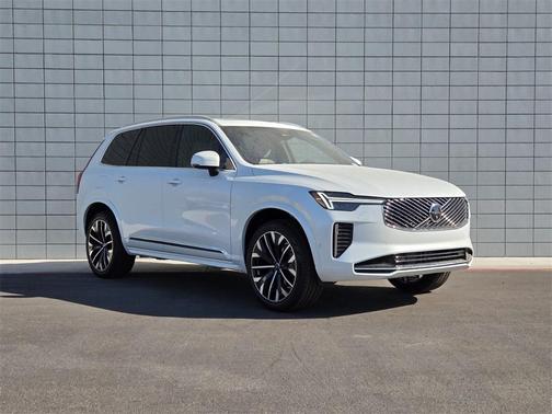 2026 Volvo XC90 B6 Plus 7-Seater