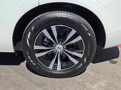 2025 Volvo XC60 B5 Core