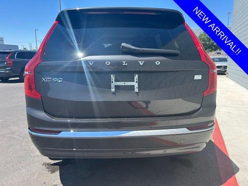 Platinum Gray Metallic 2024 Volvo XC90 Recharge Plug-In Hybrid T8 Ultimate Bright Theme 7-Seater