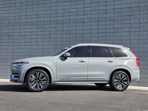 2024 Volvo XC90 Recharge Plug-In Hybrid T8 Plus Bright Theme 7 Passenger