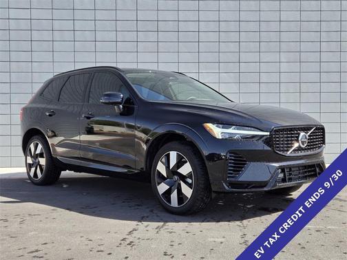 2025 Volvo XC60 Plug-In Hybrid T8 Plus