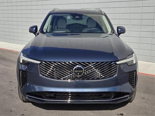 2025 Volvo XC90 B6 Ultra