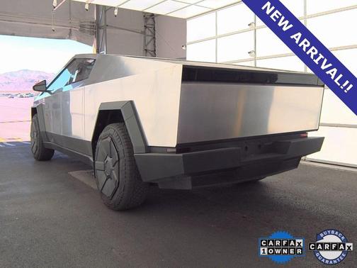 2024 Tesla Cybertruck Cyberbeast