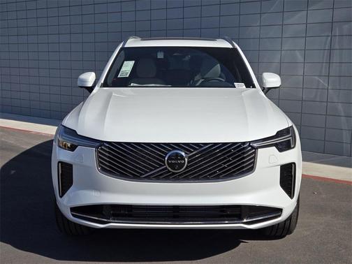 2025 Volvo XC90 Plug-In Hybrid T8 Plus 7-Seater