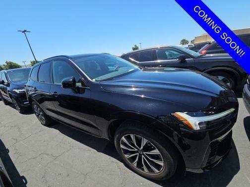 2025 Volvo XC60 B5 Plus