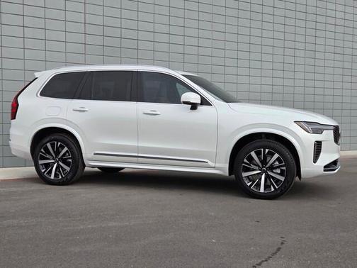 2026 Volvo XC90 B5 Core
