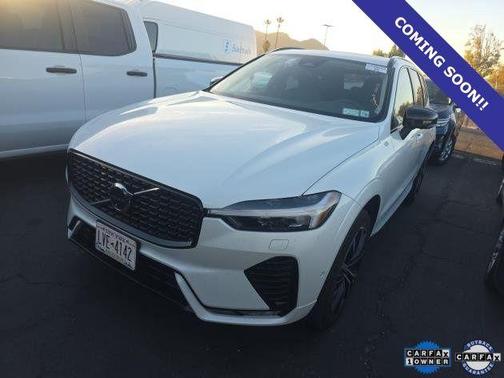 2025 Volvo XC60 B5 Plus