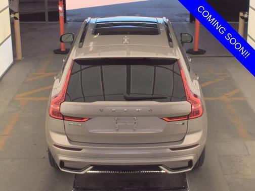 2025 Volvo XC60 B5 Plus