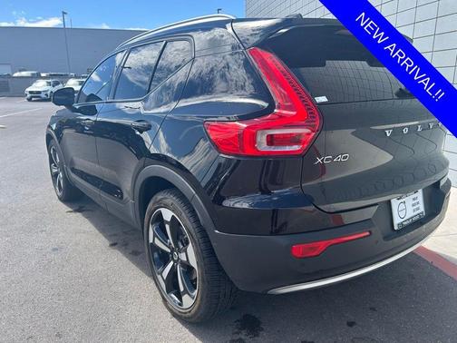 Blackstone 2021 Volvo XC40 T5 Momentum