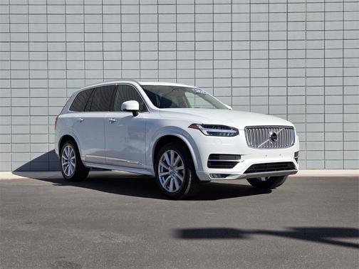 2019 Volvo XC90 T6 Inscription