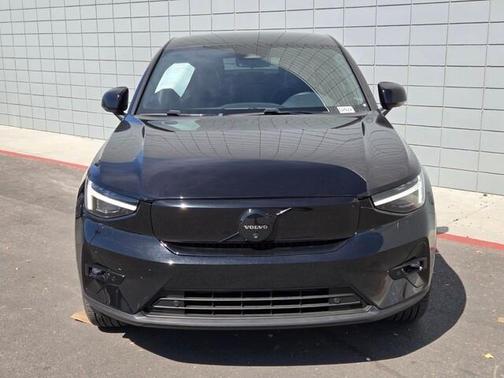 2025 Volvo EC40 TWIN EDITION