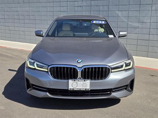 2022 BMW 530 i