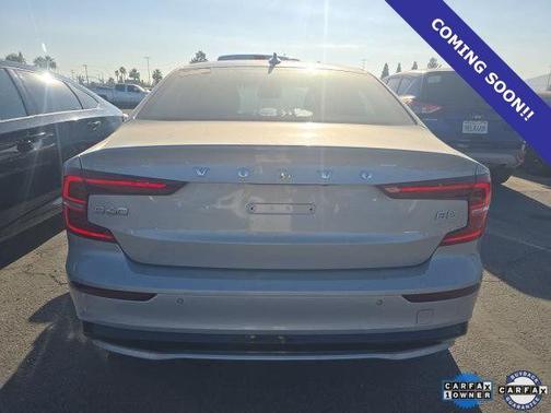 2024 Volvo S60 B5 Core Dark Theme