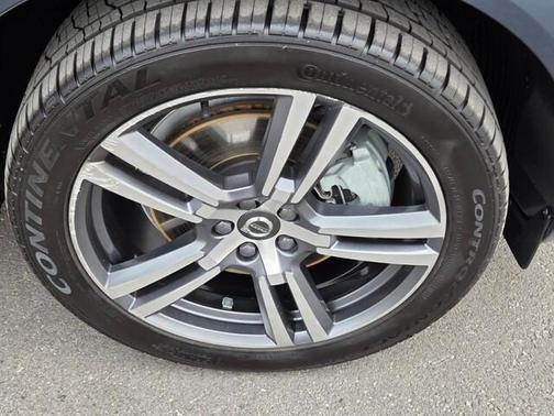 2018 Volvo XC60 T6 Momentum