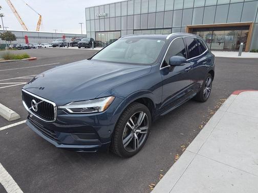 2018 Volvo XC60 T6 Momentum