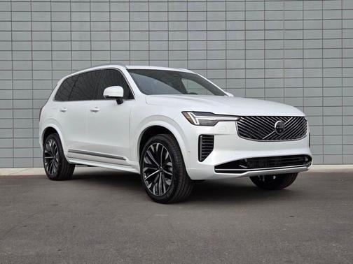 2026 Volvo XC90 B6 Plus 6-Seater