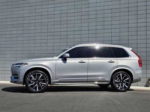 2025 Volvo XC90 B6 Plus 6-Seater